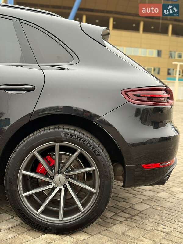 Внедорожник / Кроссовер Porsche Macan 2017 в Харькове