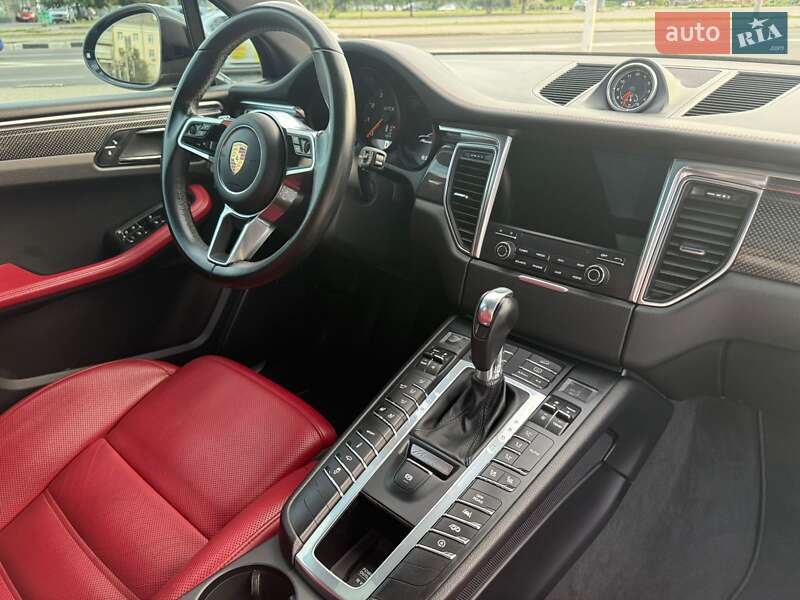 Внедорожник / Кроссовер Porsche Macan 2017 в Харькове