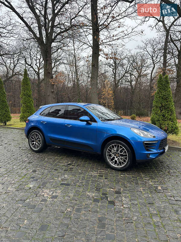 Позашляховик / Кросовер Porsche Macan 2015 в Києві