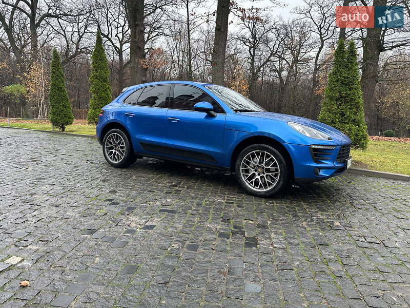 Позашляховик / Кросовер Porsche Macan 2015 в Києві