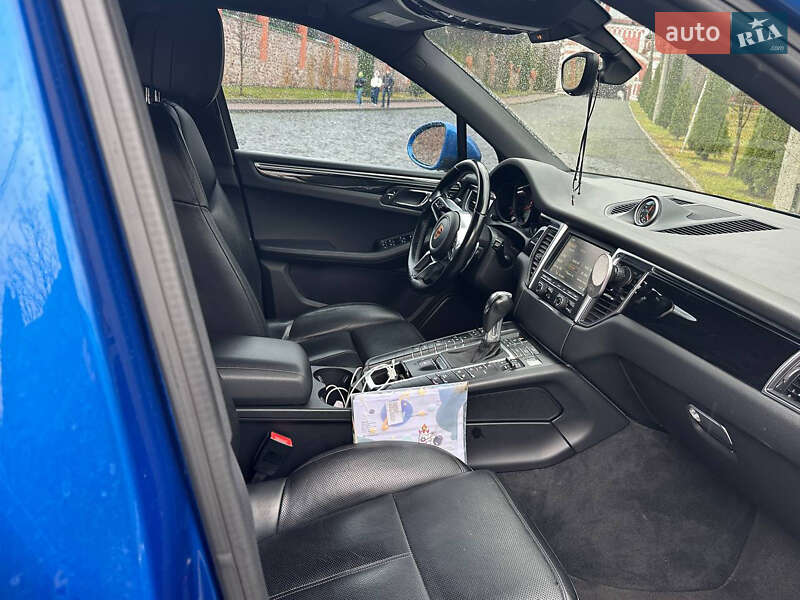 Позашляховик / Кросовер Porsche Macan 2015 в Києві