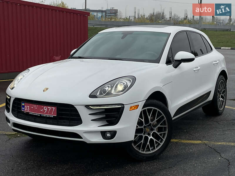 Внедорожник / Кроссовер Porsche Macan 2015 в Киеве