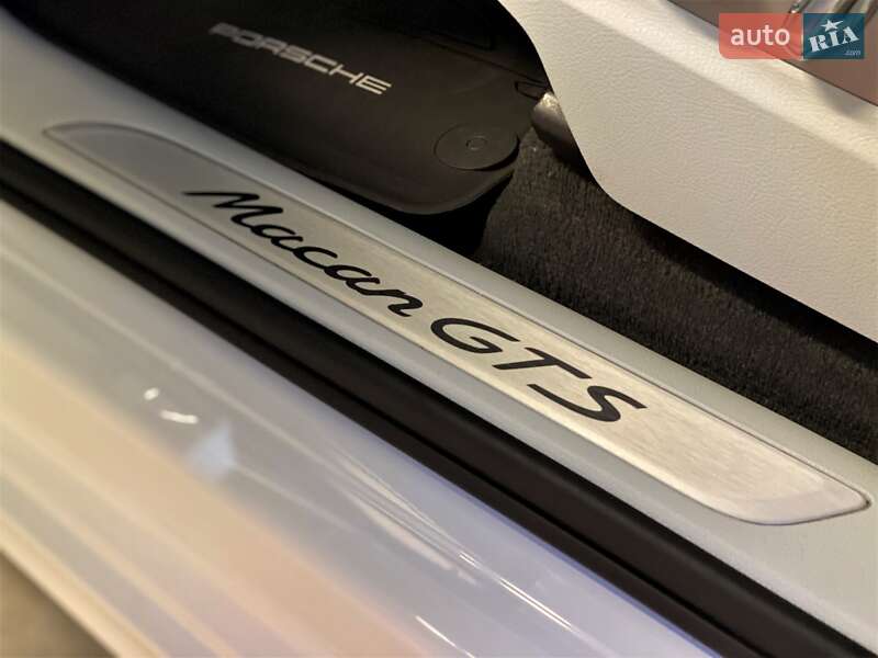 Внедорожник / Кроссовер Porsche Macan 2017 в Киеве фото 23 Внедорожник / Кроссовер Porsche Macan 2017 в Киеве