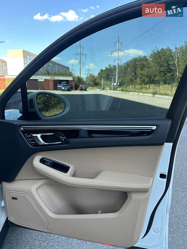 Позашляховик / Кросовер Porsche Macan 2020 в Харкові фото 44 Позашляховик / Кросовер Porsche Macan 2020 в Харкові