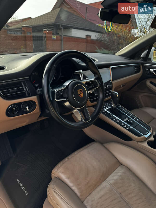 Позашляховик / Кросовер Porsche Macan 2020 в Дніпрі