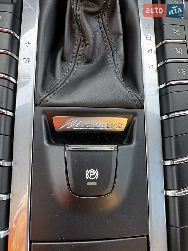 Позашляховик / Кросовер Porsche Macan 2020 в Дніпрі