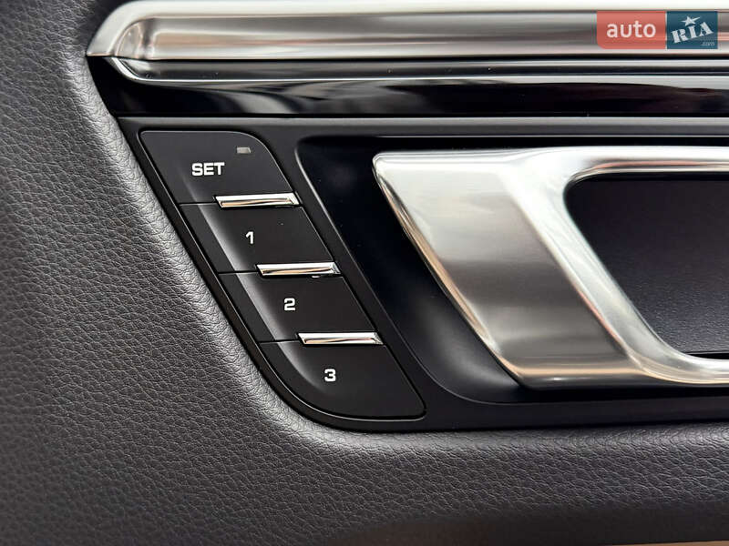 Внедорожник / Кроссовер Porsche Macan 2023 в Киеве фото 57 Внедорожник / Кроссовер Porsche Macan 2023 в Киеве