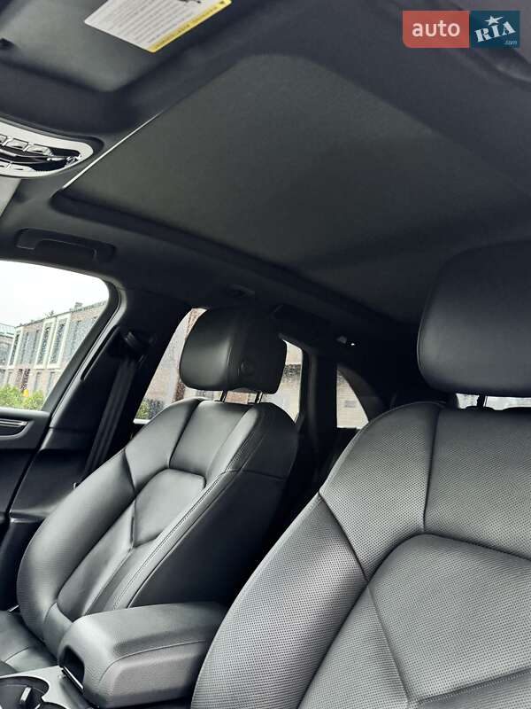 Внедорожник / Кроссовер Porsche Macan 2019 в Киеве