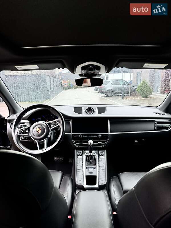 Внедорожник / Кроссовер Porsche Macan 2019 в Киеве