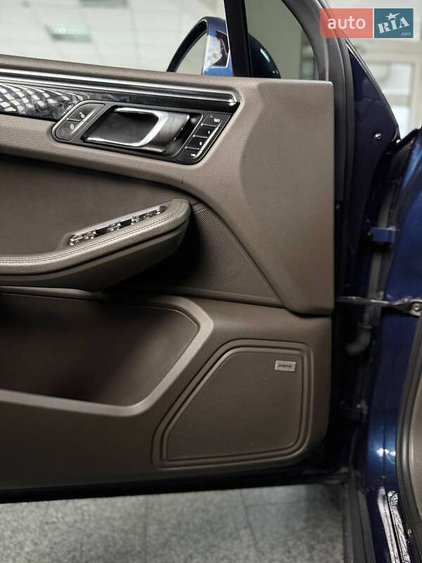 Внедорожник / Кроссовер Porsche Macan 2015 в Полтаве