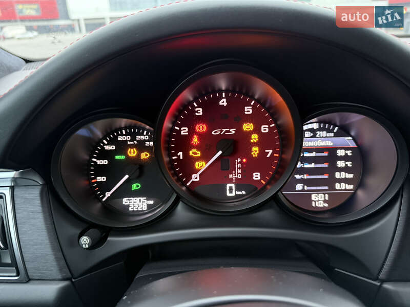 Внедорожник / Кроссовер Porsche Macan 2016 в Киеве фото 22 Внедорожник / Кроссовер Porsche Macan 2016 в Киеве