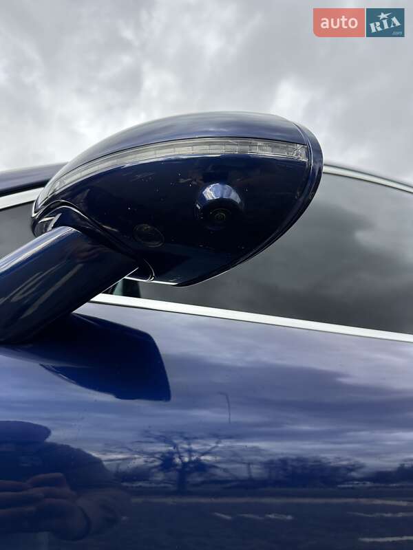 Позашляховик / Кросовер Porsche Macan 2023 в Києві