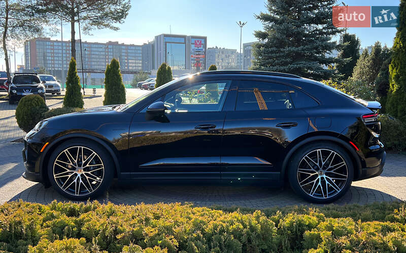 Внедорожник / Кроссовер Porsche Macan 2025 в Львове