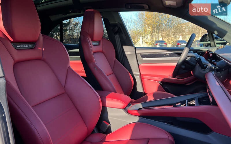 Внедорожник / Кроссовер Porsche Macan 2025 в Львове