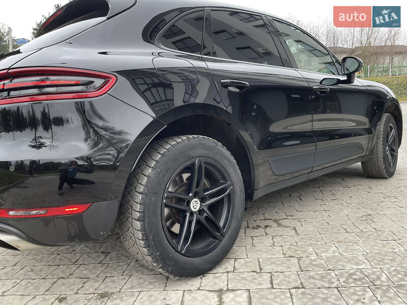 Внедорожник / Кроссовер Porsche Macan 2018 в Львове