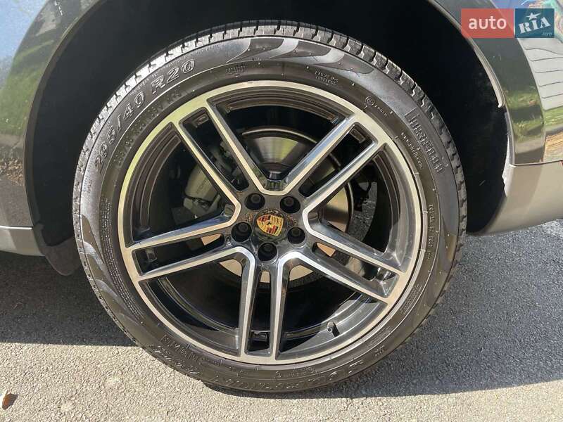 Позашляховик / Кросовер Porsche Macan 2019 в Києві