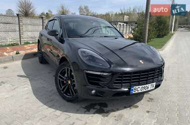 Внедорожник / Кроссовер Porsche Macan 2017 в Новояворовске
