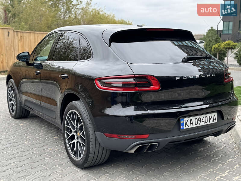 Внедорожник / Кроссовер Porsche Macan 2015 в Киеве