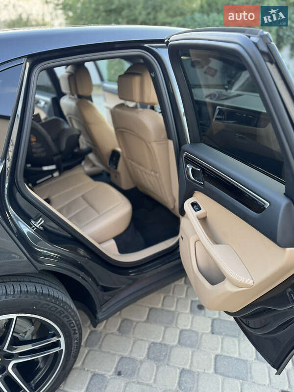 Внедорожник / Кроссовер Porsche Macan 2019 в Ивано-Франковске