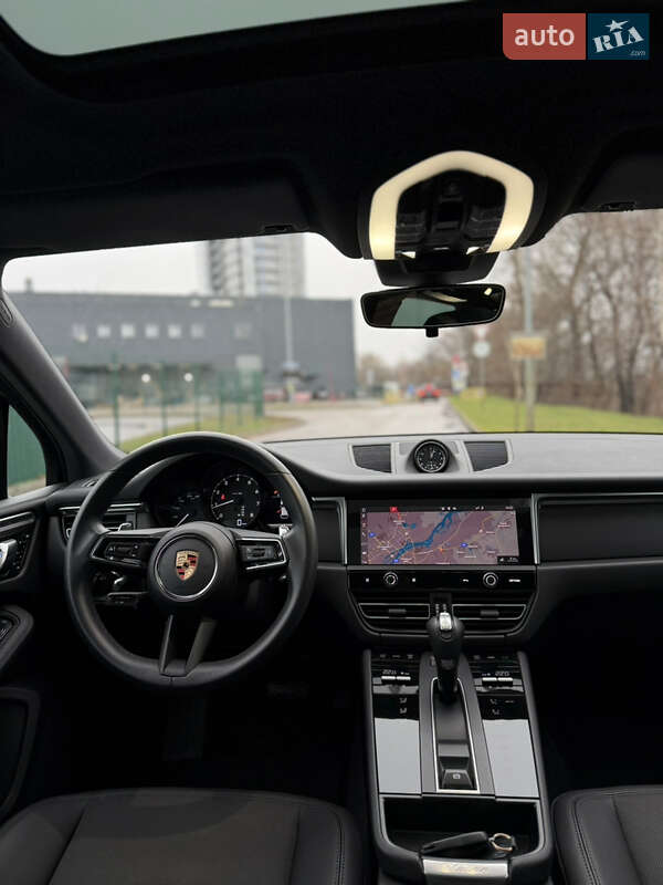 Позашляховик / Кросовер Porsche Macan 2023 в Києві