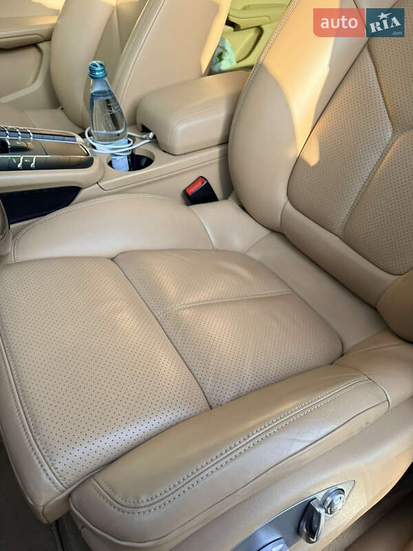 Внедорожник / Кроссовер Porsche Macan 2017 в Киеве фото 10 Внедорожник / Кроссовер Porsche Macan 2017 в Киеве