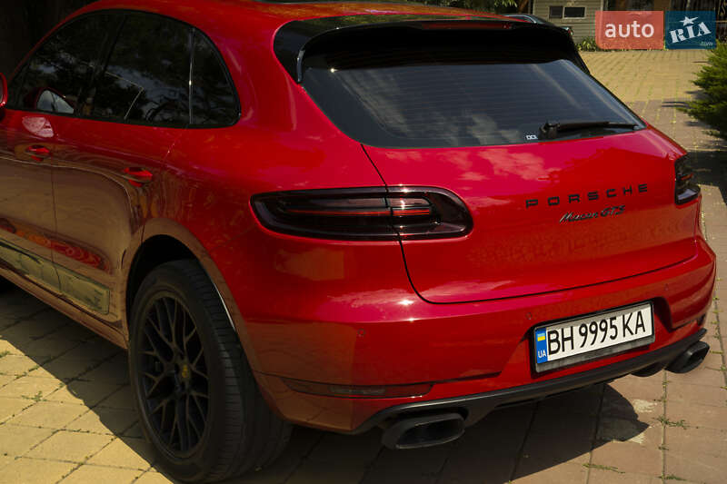 Позашляховик / Кросовер Porsche Macan 2017 в Одесі