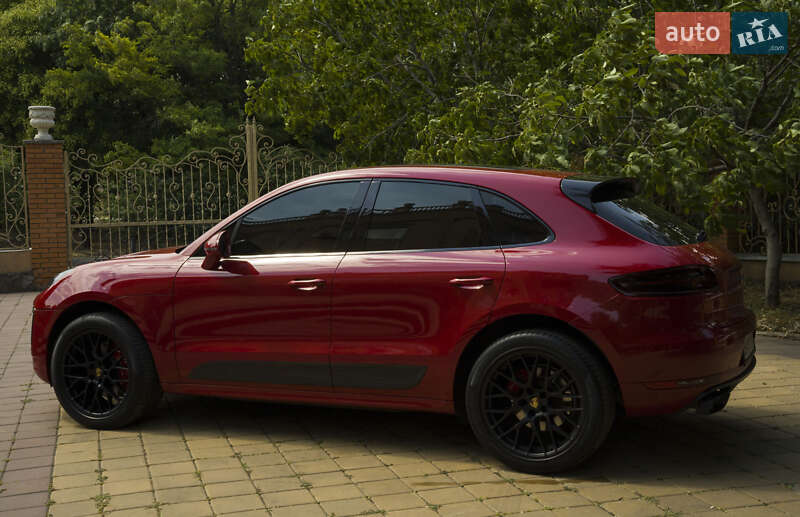 Позашляховик / Кросовер Porsche Macan 2017 в Одесі