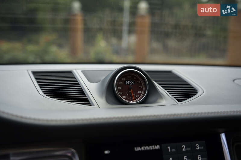 Позашляховик / Кросовер Porsche Macan 2017 в Одесі