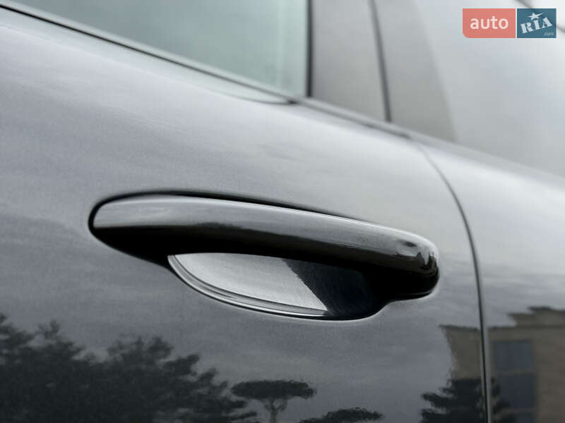 Позашляховик / Кросовер Porsche Macan 2020 в Львові