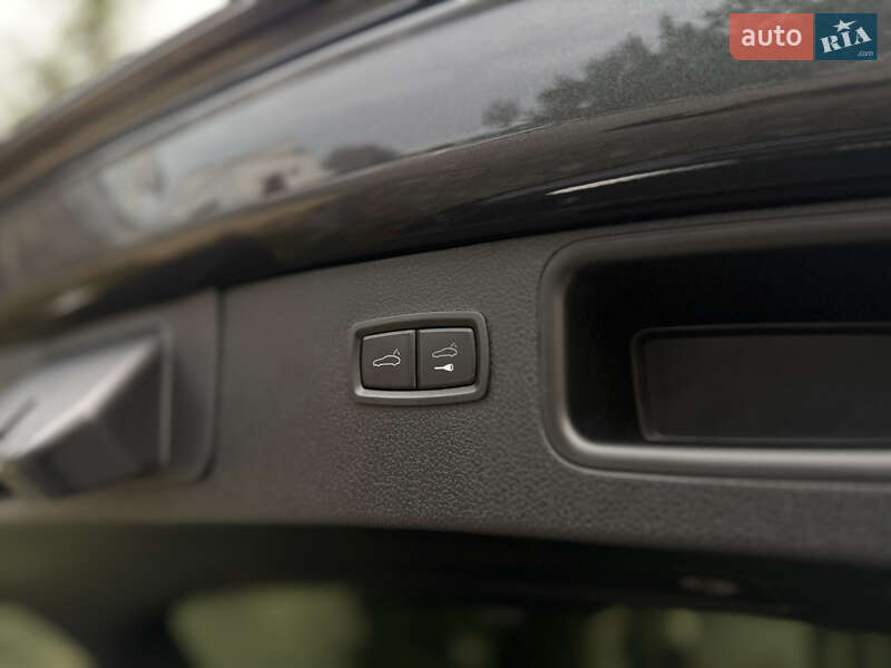 Позашляховик / Кросовер Porsche Macan 2020 в Львові