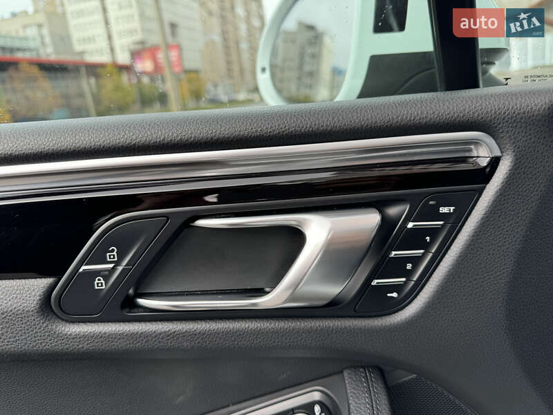 Позашляховик / Кросовер Porsche Macan 2019 в Харкові