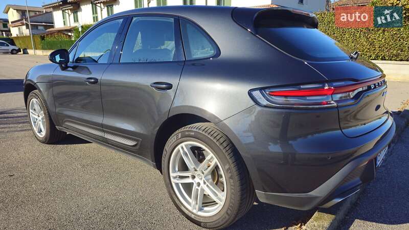 Позашляховик / Кросовер Porsche Macan 2021 в Сумах