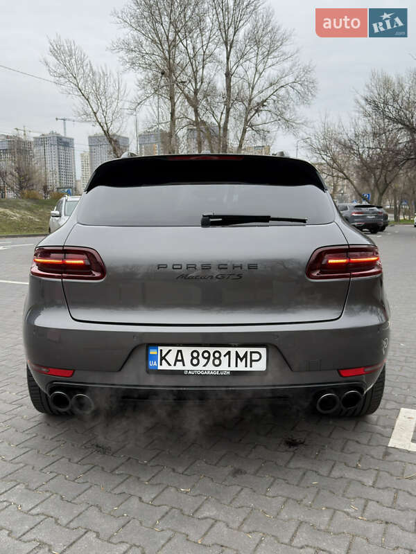 Позашляховик / Кросовер Porsche Macan 2016 в Києві