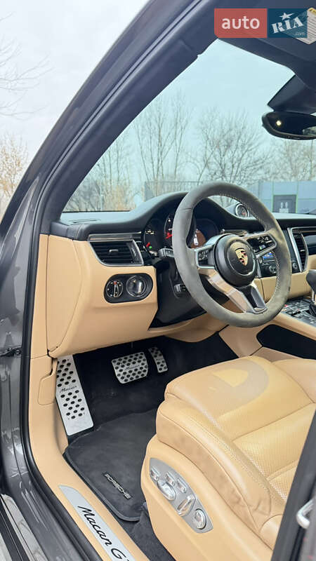 Позашляховик / Кросовер Porsche Macan 2016 в Києві