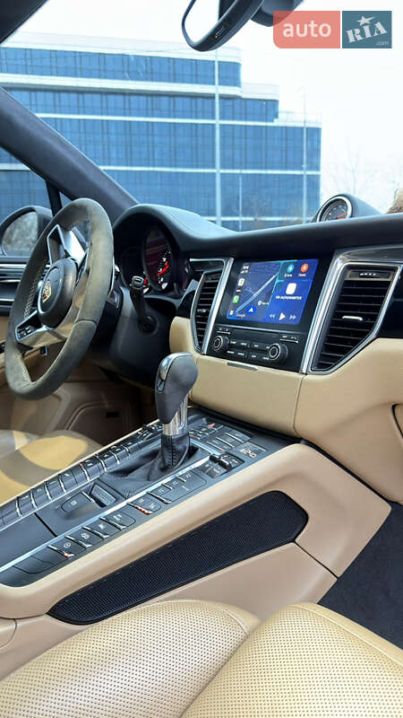 Позашляховик / Кросовер Porsche Macan 2016 в Києві