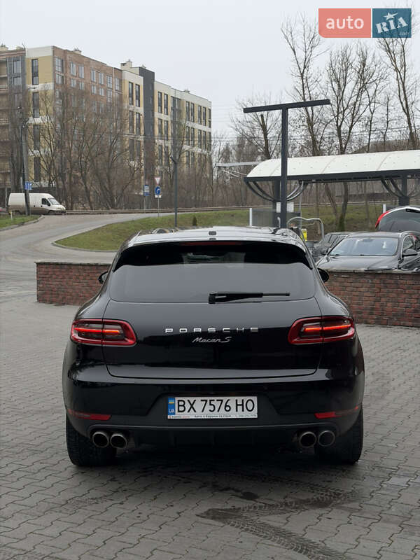 Позашляховик / Кросовер Porsche Macan 2015 в Хмельницькому
