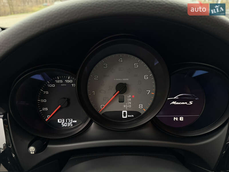 Позашляховик / Кросовер Porsche Macan 2015 в Хмельницькому