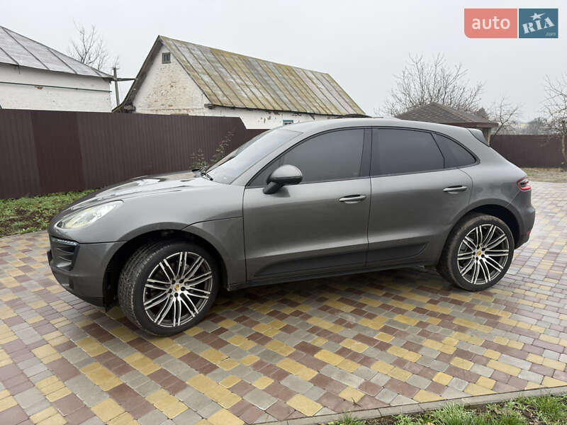 Внедорожник / Кроссовер Porsche Macan 2014 в Кривом Роге