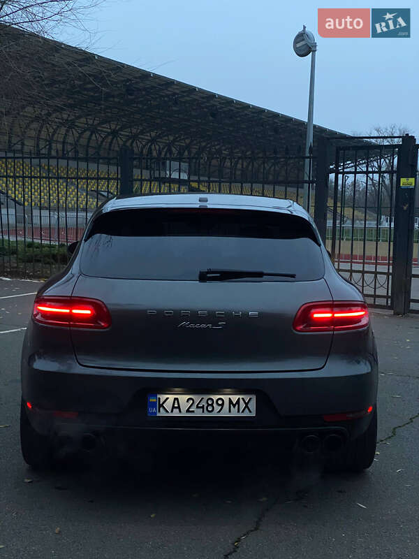 Внедорожник / Кроссовер Porsche Macan 2014 в Кривом Роге