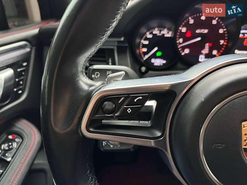 Позашляховик / Кросовер Porsche Macan 2016 в Києві