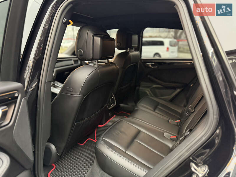 Внедорожник / Кроссовер Porsche Macan 2015 в Киеве фото 8 Внедорожник / Кроссовер Porsche Macan 2015 в Киеве