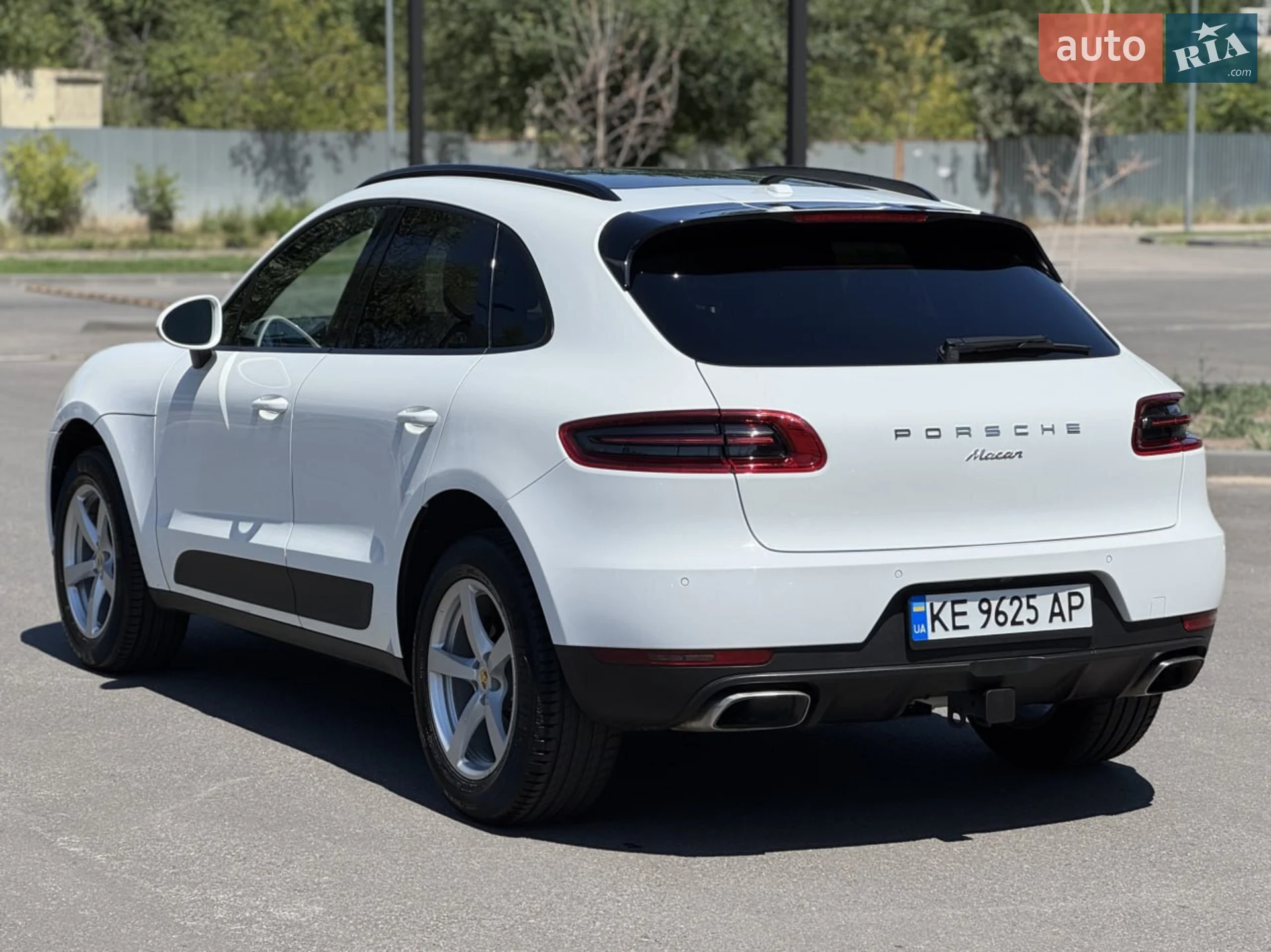 2018 Porsche Macan - мініатюра 3