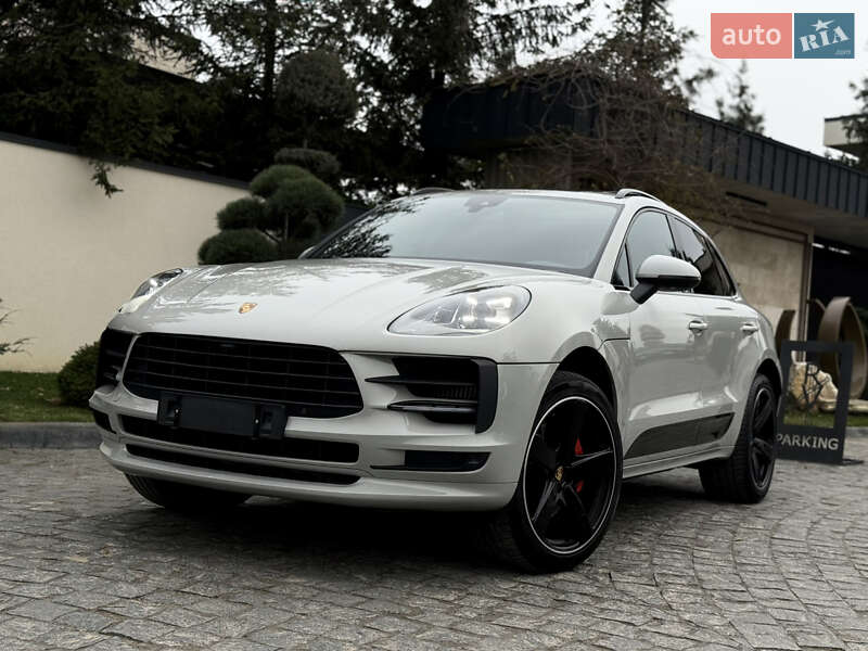 Porsche Macan 2021