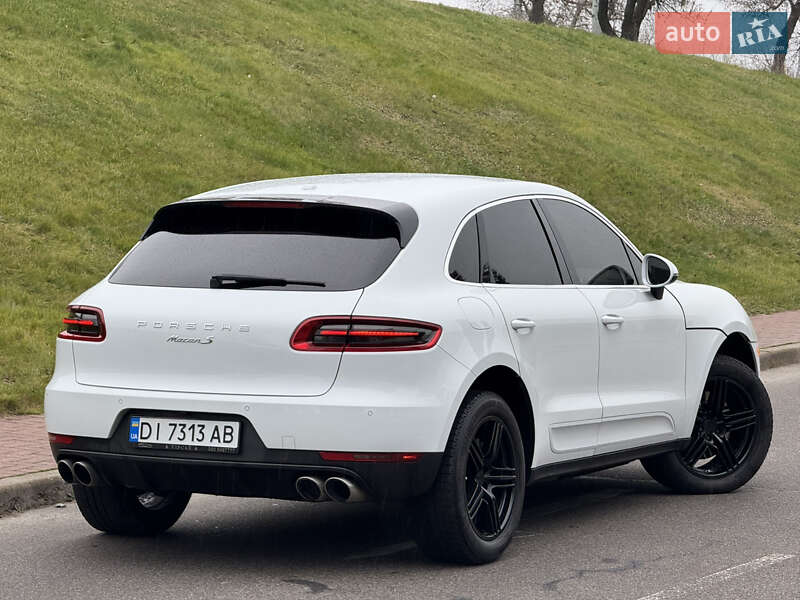 Внедорожник / Кроссовер Porsche Macan 2016 в Киеве