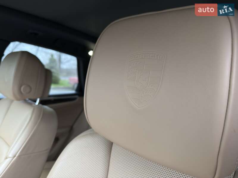 Позашляховик / Кросовер Porsche Macan 2021 в Києві