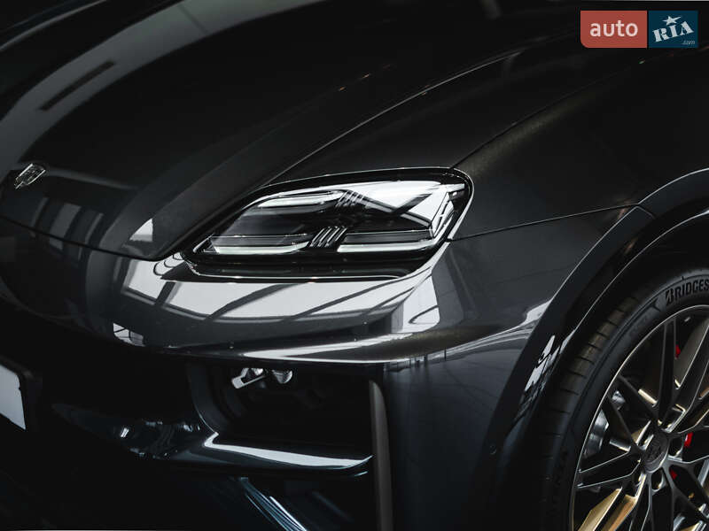 Внедорожник / Кроссовер Porsche Macan 2024 в Харькове