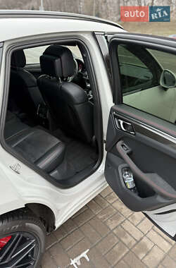 Внедорожник / Кроссовер Porsche Macan 2023 в Киеве