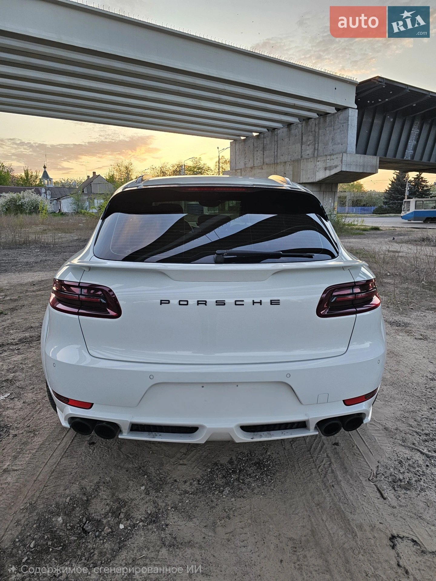 2016 Porsche Macan - мініатюра 15