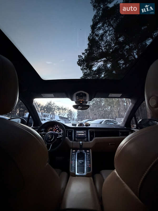 Внедорожник / Кроссовер Porsche Macan 2016 в Киеве