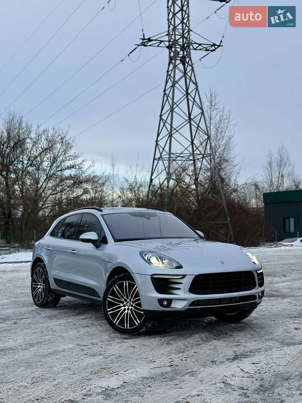 Внедорожник / Кроссовер Porsche Macan 2018 в Киеве